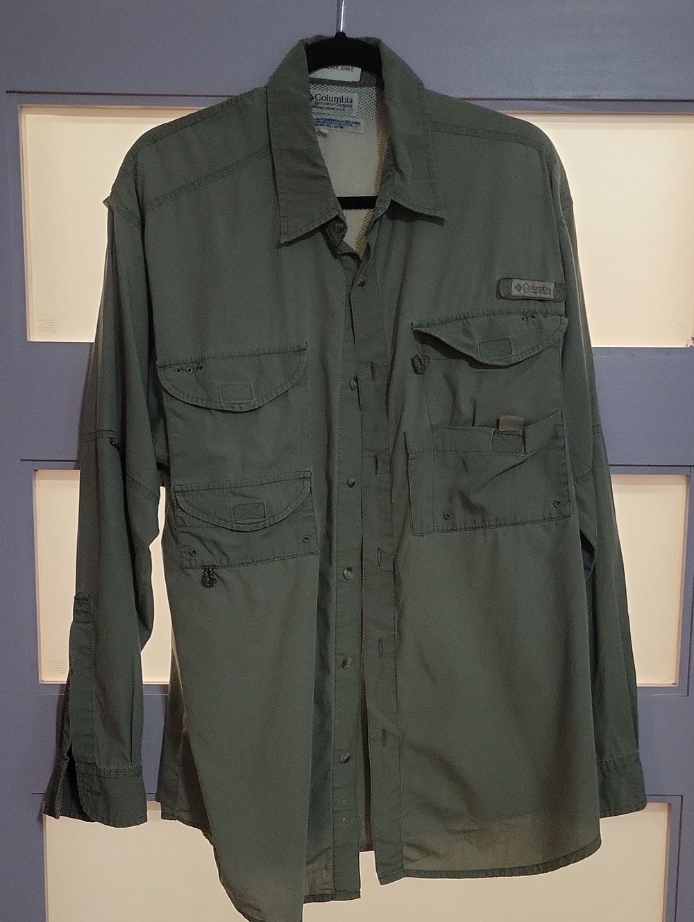 Columbia Men's Pewter Gray Long-Sleeve Fishing Button-Down Shirt